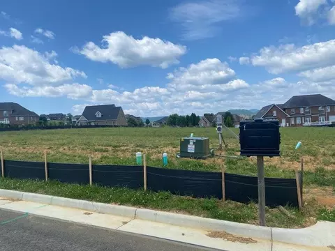 269 Merion Cir, Daleville, VA 24083
