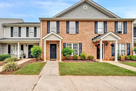 1078 Haymore Dr, Moneta, VA 24121