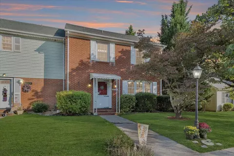 2231 Ranch Rd NW, Roanoke, VA 24017