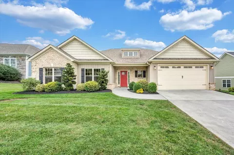 213 Mountain Brook Dr, Roanoke, VA 24012