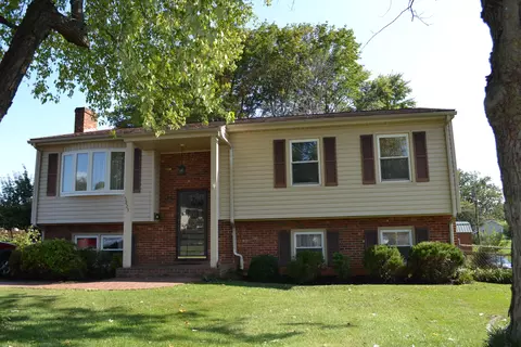 5823 Sierra Dr, Roanoke, VA 24012