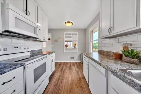311 Moorman Rd, Hardy, VA 24101 photo 4