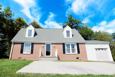 285 Mulberry Dr, Christiansburg, VA 24073
