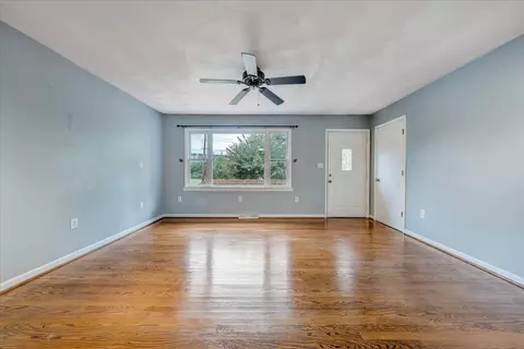 8540 Wormack Rd, Roanoke, VA 24019 photo 6