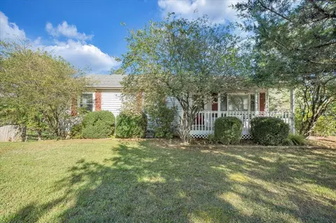 1313 Ross Rd, Vinton, VA 24179