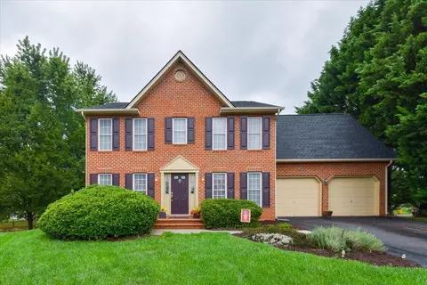 6109 Gaugin Cir, Roanoke, VA 24018