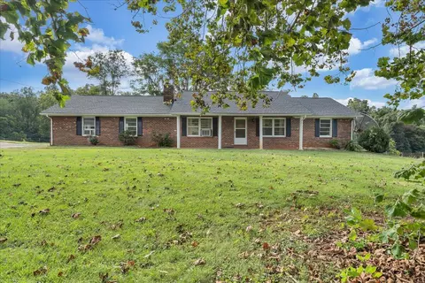 2005 Scuffling Hill Rd, Rocky Mount, VA 24151