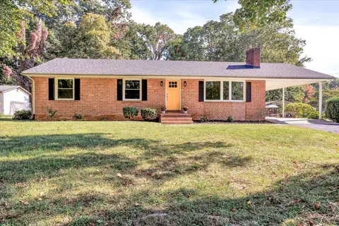 1667 Richland Hills Dr, Salem, VA 24153