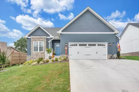 1800 W Ruritan Rd, Roanoke, VA 24019