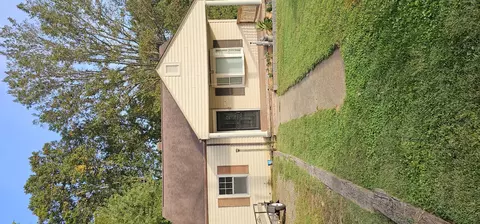 319 Riverview Ct, Martinsville, VA 24112