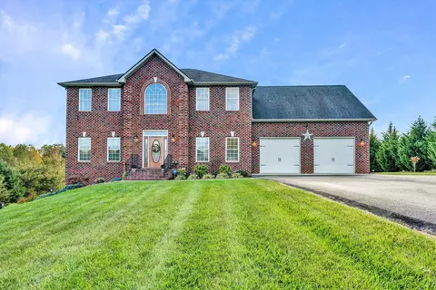 841 Scarlet Dr, Daleville, VA 24083