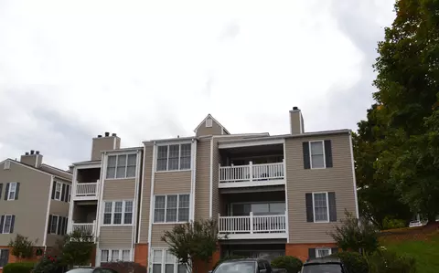 2979 Winterberry Dr, Roanoke, VA 24018