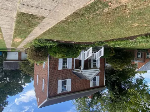 2516 Derwent Dr SW, Roanoke, VA 24015