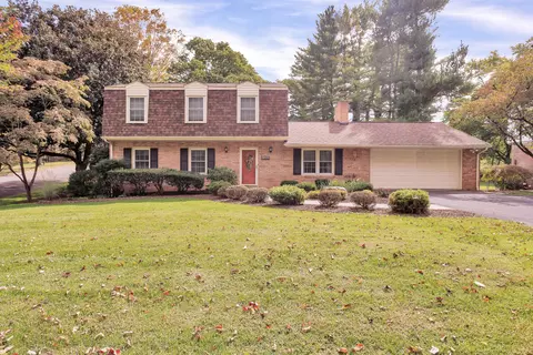 3406 Grandin Rd SW, Roanoke, VA 24018