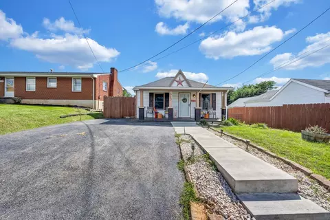 640 E Calhoun St, Salem, VA 24153 photo 15