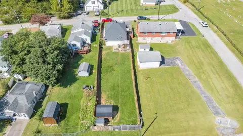 640 E Calhoun St, Salem, VA 24153 photo 17
