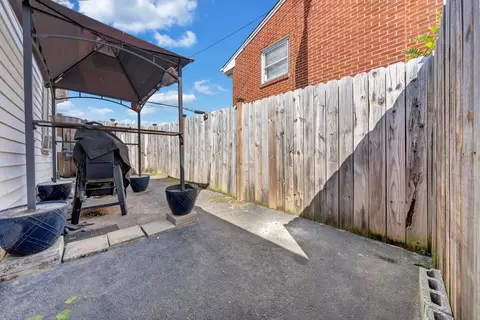 640 E Calhoun St, Salem, VA 24153 photo 12