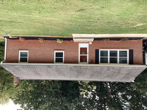 915 Woodhaven Dr, Bedford, VA 24523