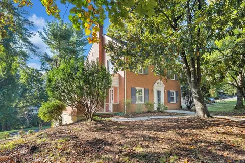 2614 Creston Ave SW, Roanoke, VA 24015