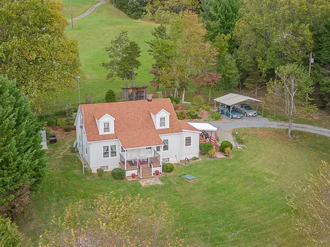 2487 Frontage Rd, Buchanan, VA 24066