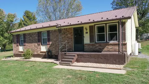 301 Timber Rdg, Fincastle, VA 24090