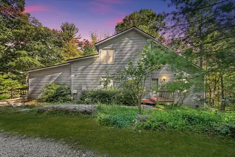 7353 Rabbit Run Rd, Roanoke, VA 24018