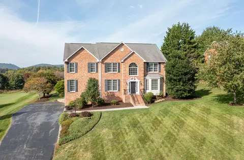 99 Savannah Ct, Daleville, VA 24083