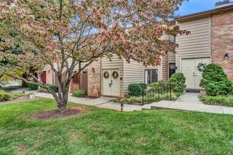123 Windward Dr SW #123, Roanoke, VA 24018