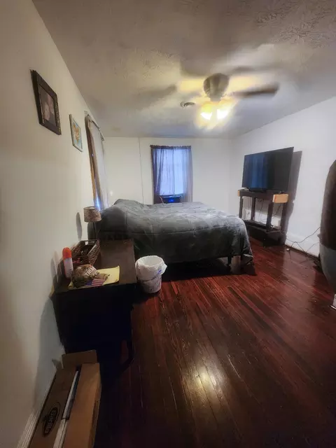 809 Brussels Ave, Clifton Forge, VA 24422 photo 10