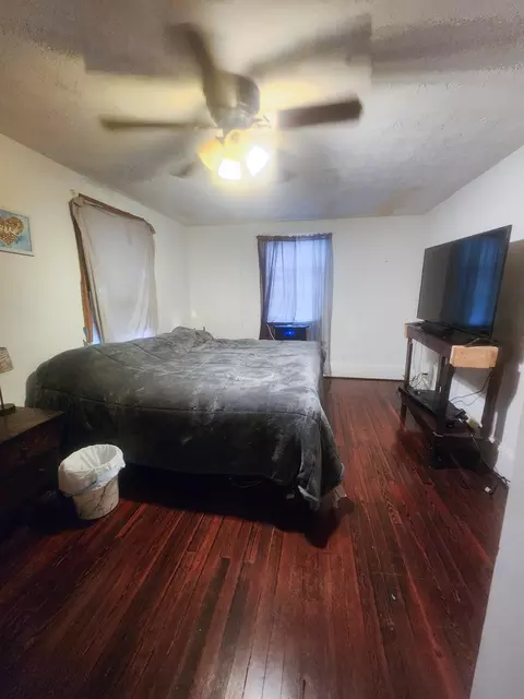 809 Brussels Ave, Clifton Forge, VA 24422 photo 9