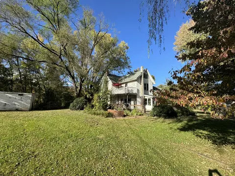 146 Harrison Ln, Pearisburg, VA 24134