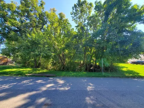 0 Embassy Dr, Roanoke, VA 24019