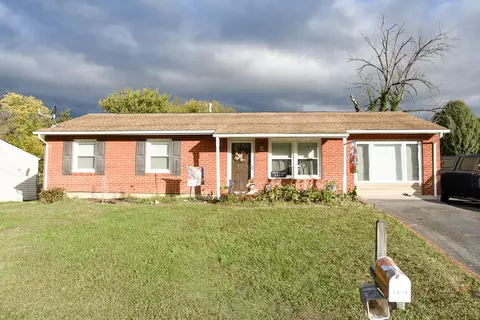 1515 Gaines St, Salem, VA 24153