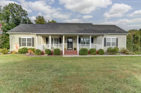 1822 Timber Ridge Rd, Bedford, VA 24523