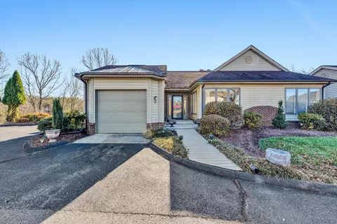 60 Scarlett St, Hardy, VA 24101