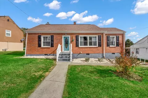 518 Parkdale Dr, Salem, VA 24153