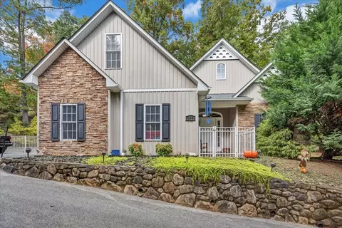 3521 Penn Forest Blvd, Roanoke, VA 24018