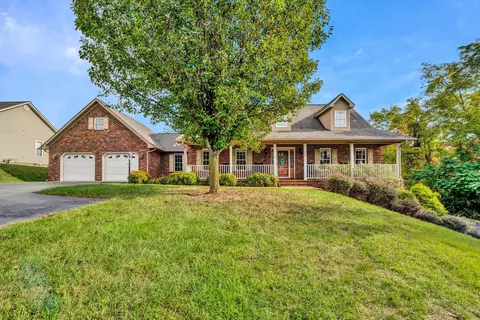 1601 Mountain View Rd, Vinton, VA 24179