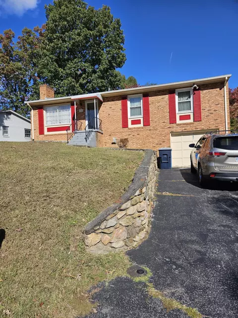1641 Barnett Rd NW, Roanoke, VA 24017