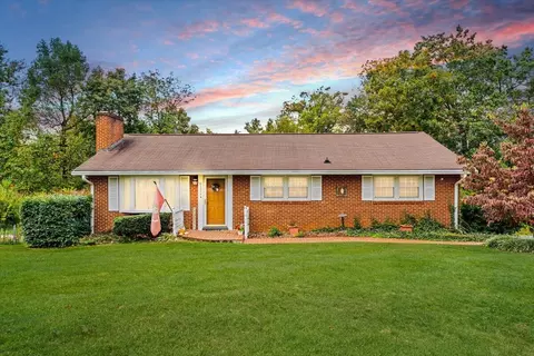 6734 Mckinney St, Roanoke, VA 24019