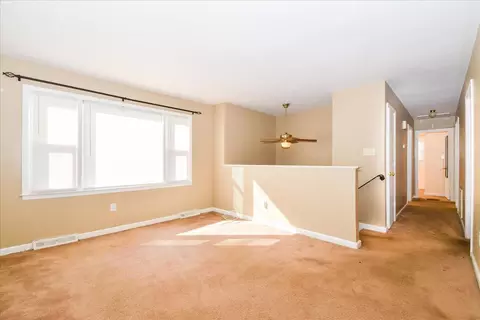 608 Angle Ln NE, Roanoke, VA 24019 photo 3