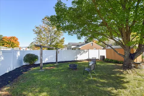 608 Angle Ln NE, Roanoke, VA 24019 photo 22