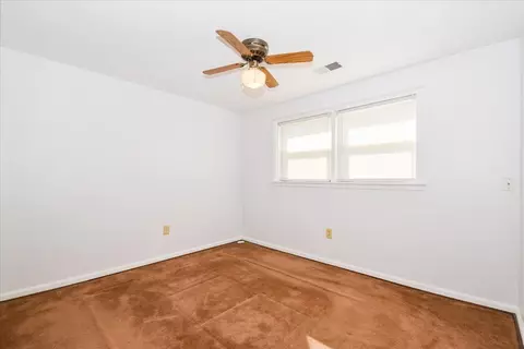 608 Angle Ln NE, Roanoke, VA 24019 photo 14