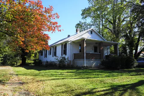 723 Peck St NW, Roanoke, VA 24017