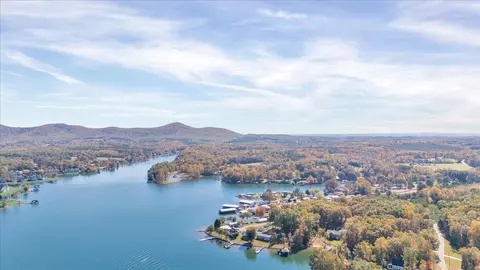 485 Big Cove Dr, Penhook, VA 24137 photo 59