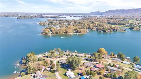 485 Big Cove Dr, Penhook, VA 24137 photo 52