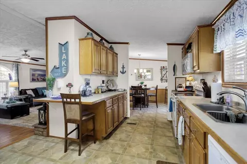485 Big Cove Dr, Penhook, VA 24137 photo 27
