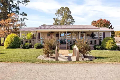 485 Big Cove Dr, Penhook, VA 24137 photo 2
