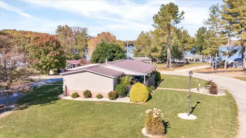 485 Big Cove Dr, Penhook, VA 24137 photo 8