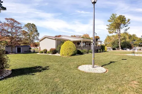 485 Big Cove Dr, Penhook, VA 24137 photo 5